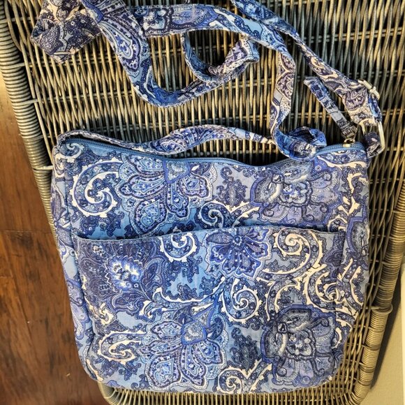 Waverly Crossbody Shoulder Bag in Floral Blue Print - Picture 2 of 15